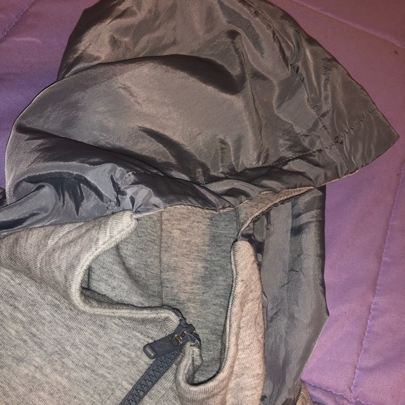 Nike Hoodie - Picture 4 of 6